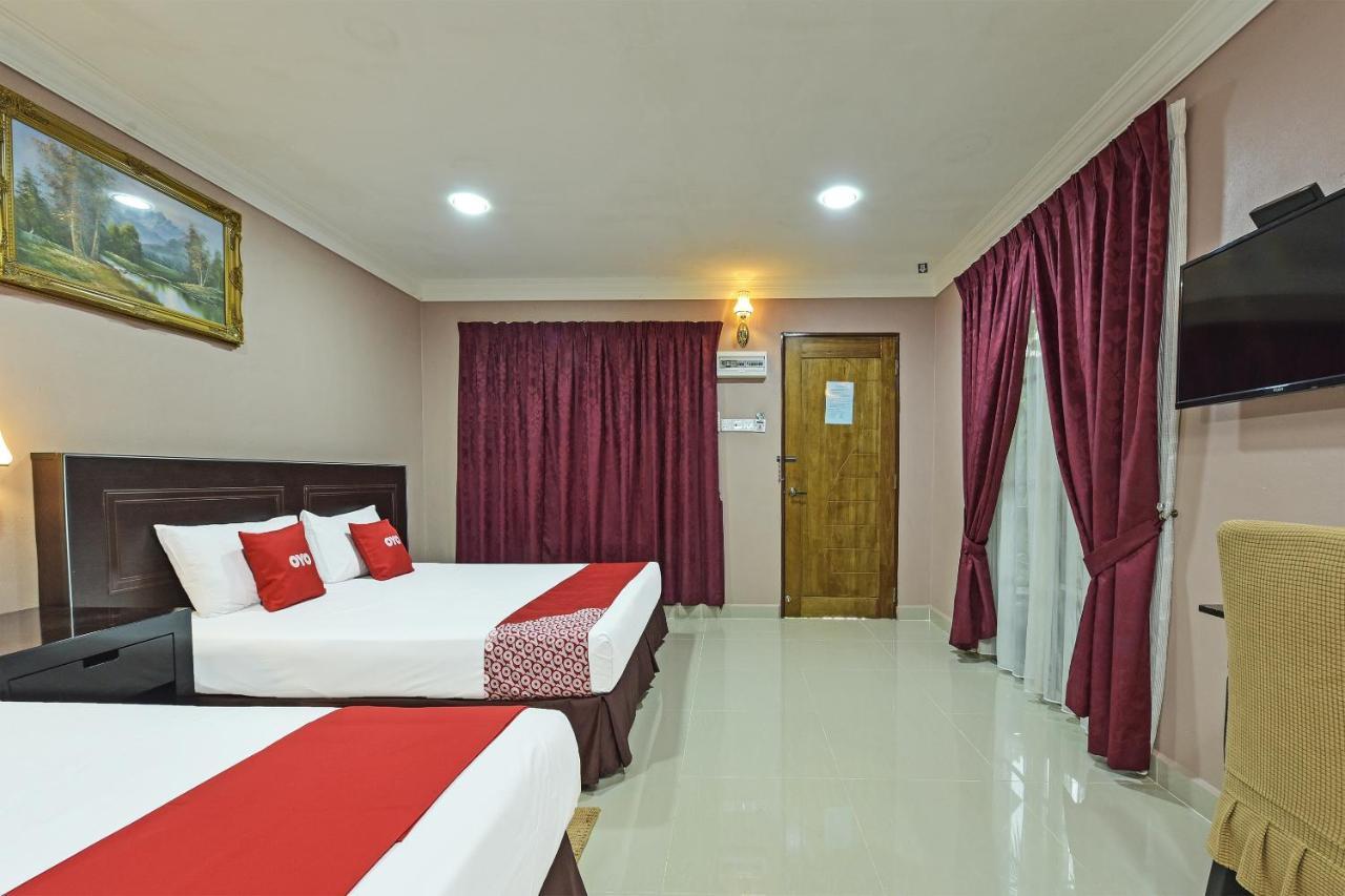 Oyo 90642 Twin Mutiara Chalet & Homestay Jeli Exterior foto