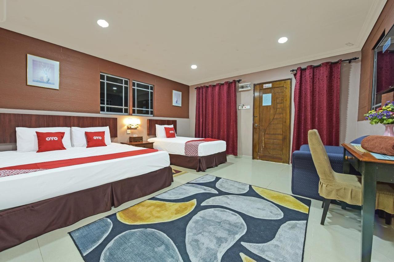 Oyo 90642 Twin Mutiara Chalet & Homestay Jeli Exterior foto
